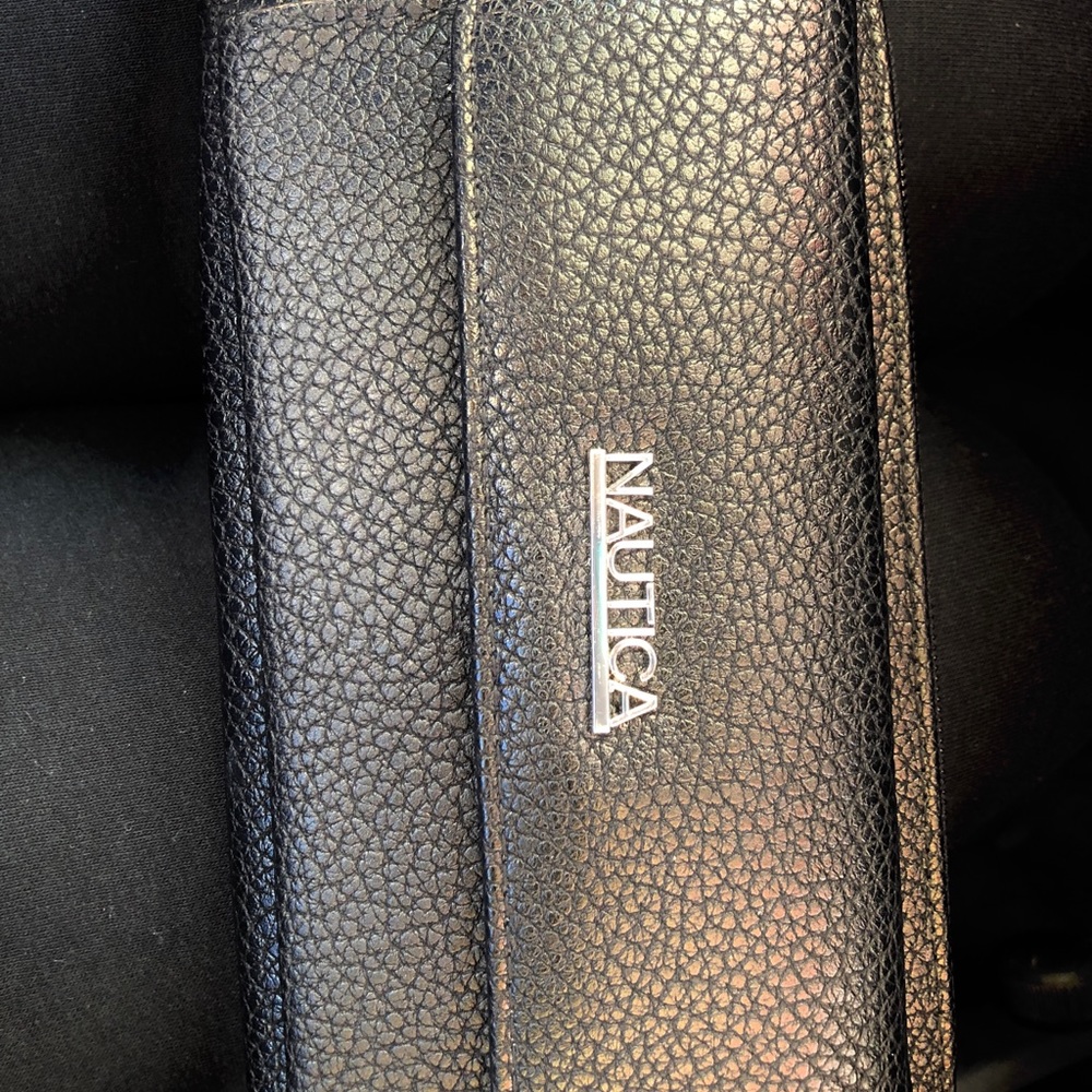 Nautica woman’s wallet